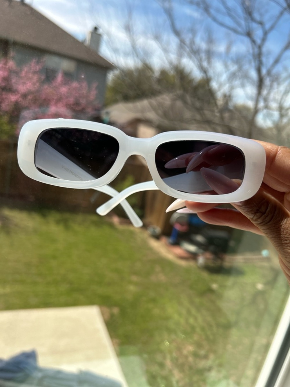 White Retro Rectangular Sunglasses